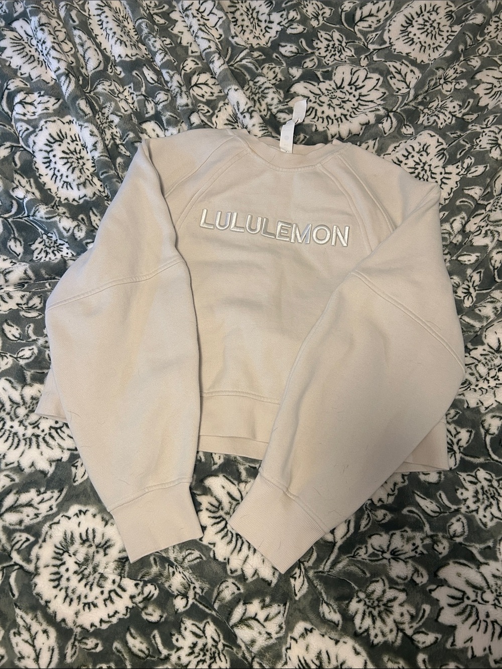 lululemon athletica Cream Crewneck Logo Sweatshirt